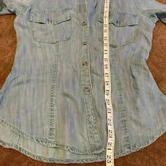 Coth & Stone Women's Denim Button Down white wash top extra small - Picture 6 of 8